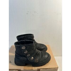 Blowfish girls 10 black chunky boots‎ metal buttons